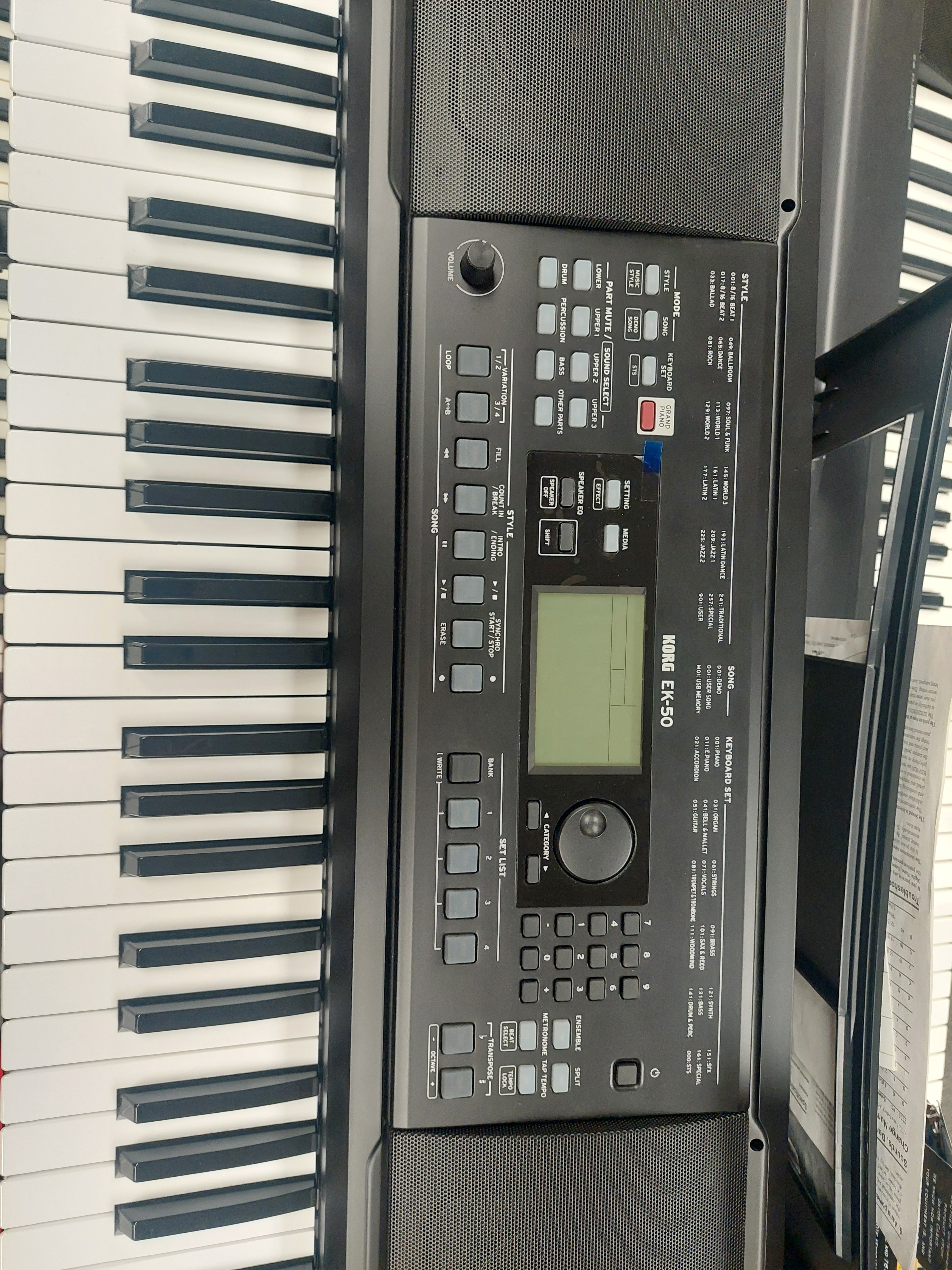 EK-50 KORG ENTERTAINER voices