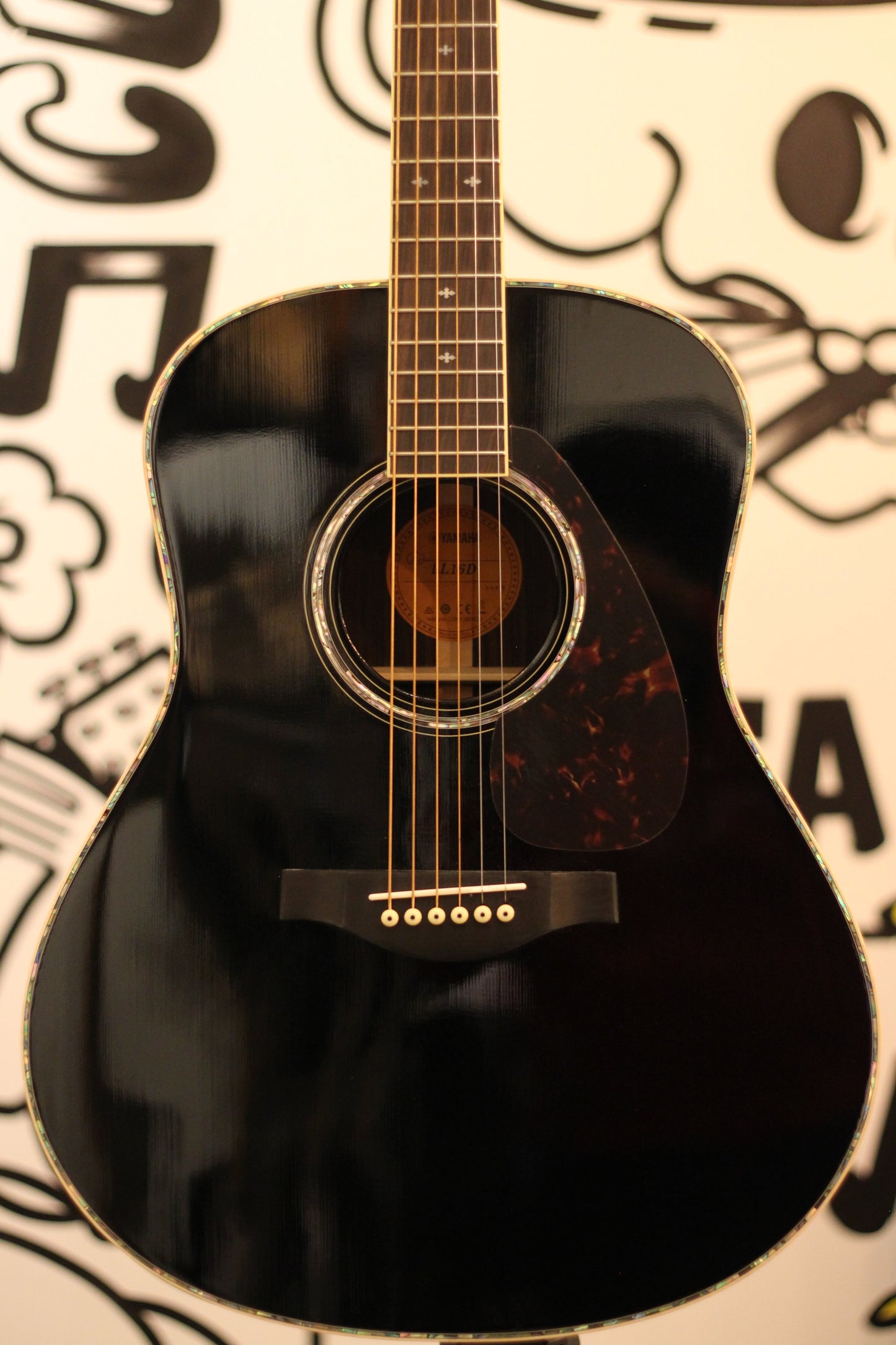 Yamaha LL16D Acoustic Guitar